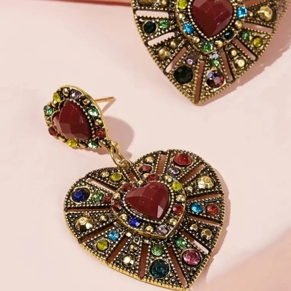 WORLD MARKET BOHO HEART DANGLE EARRINGS NWOT - Picture 2 of 4